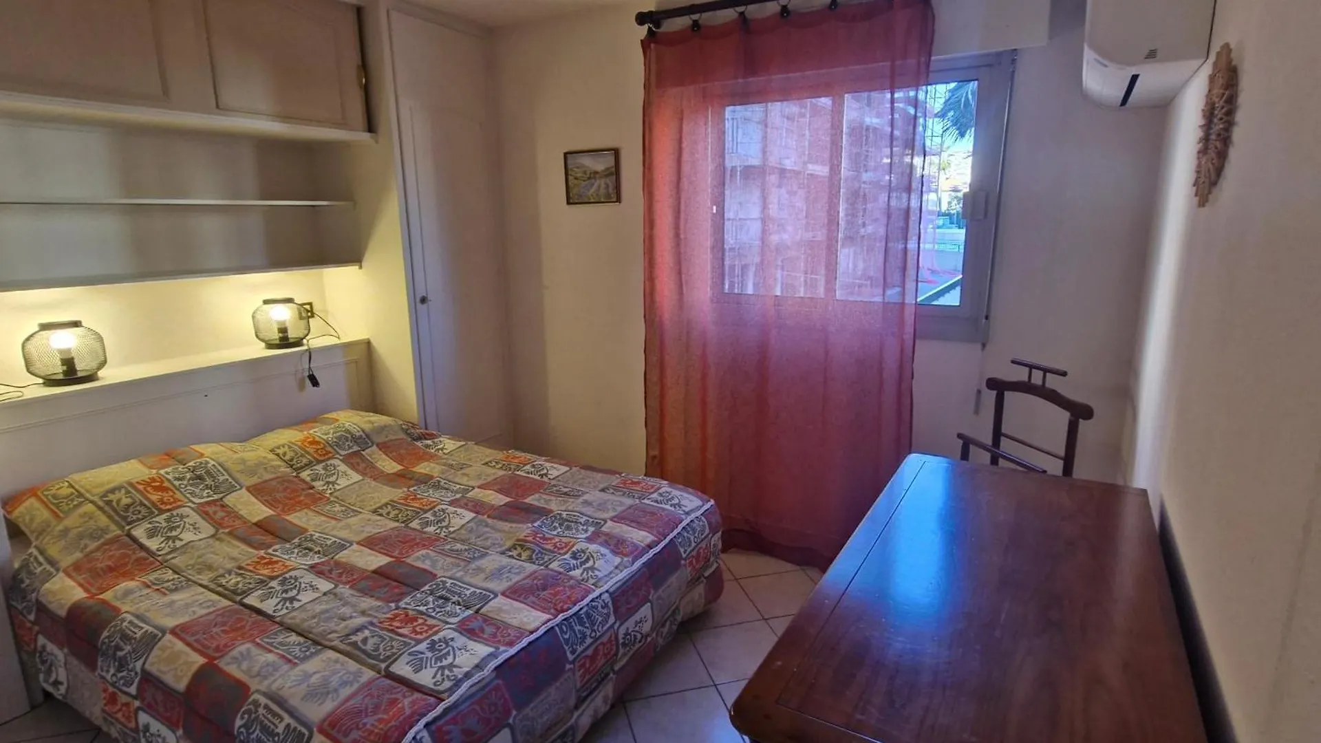 Sainte-Maxime : Appartement Moderne Pour 4 Personnes - Fr-1-780-86
