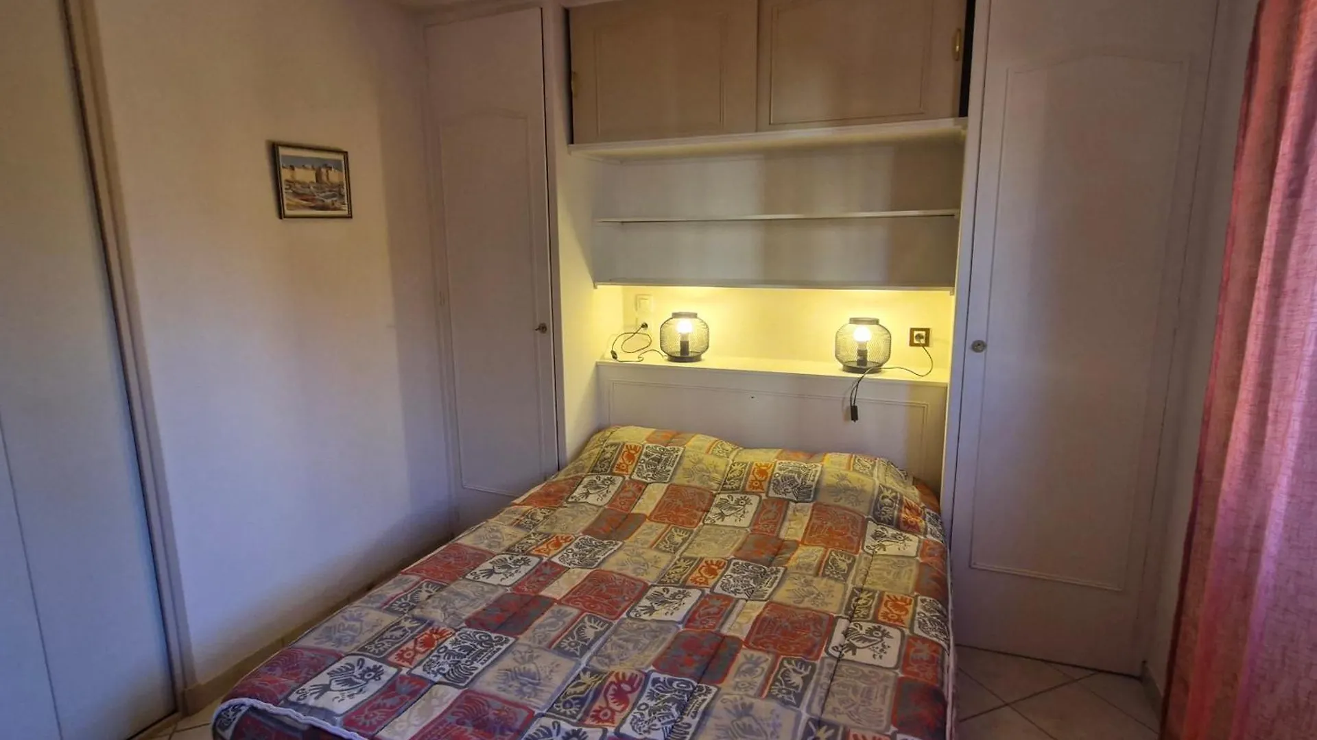 Sainte-Maxime : Appartement Moderne Pour 4 Personnes - Fr-1-780-86
