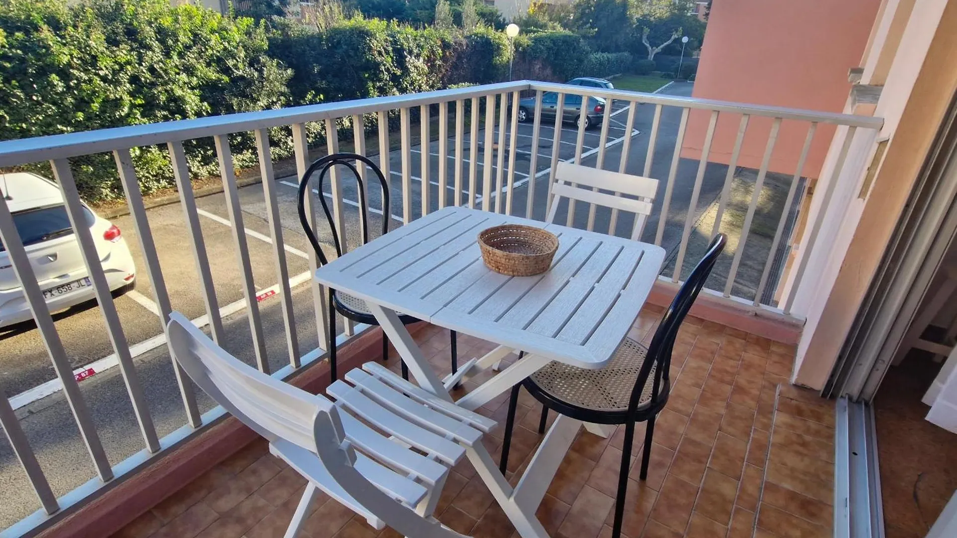 Sainte-Maxime : Appartement Moderne Pour 4 Personnes - Fr-1-780-86 0*,  France