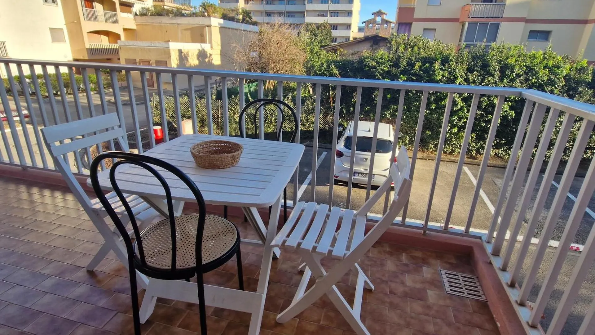 Apartment Sainte-Maxime : Appartement Moderne Pour 4 Personnes - Fr-1-780-86 France